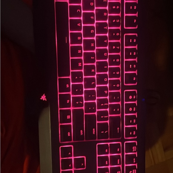 Razer Cynosa Chroma Multi-Color Gaming Keyboard - Picture 1 of 4